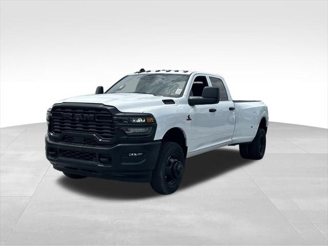 2025 RAM Ram 3500 RAM 3500 TRADESMAN CREW CAB 4X4 8 BOX