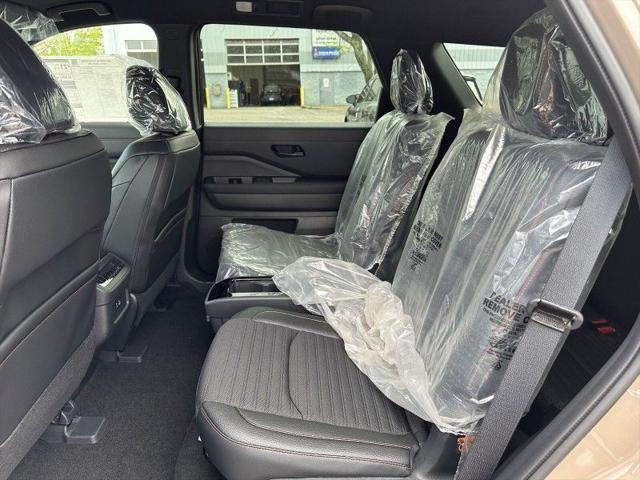 2023 Nissan Pathfinder Rock Creek 4WD