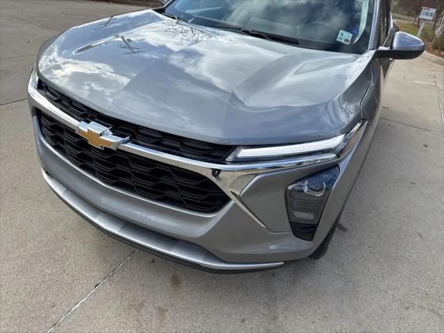 2025 Chevrolet Trax FWD LT