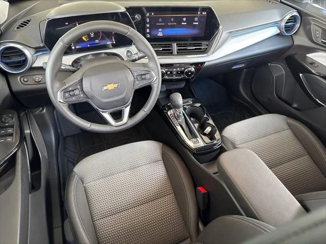 2025 Chevrolet Trax FWD LT