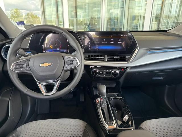 2025 Chevrolet Trax FWD LT