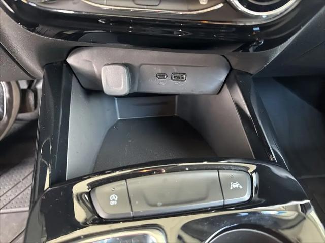 2025 Chevrolet Trax FWD LT