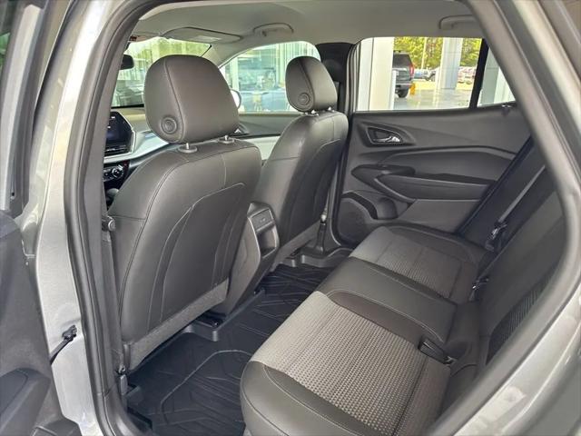2025 Chevrolet Trax FWD LT