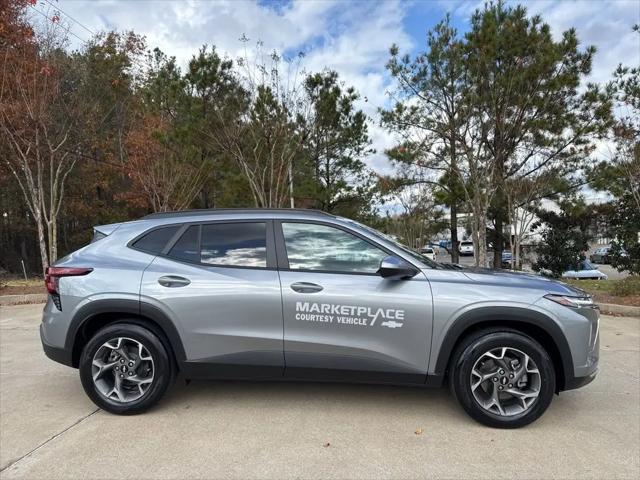 2025 Chevrolet Trax FWD LT