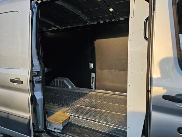 2017 Ford Transit Medium Roof w/Sliding Side Door w/LWB Van 3D
