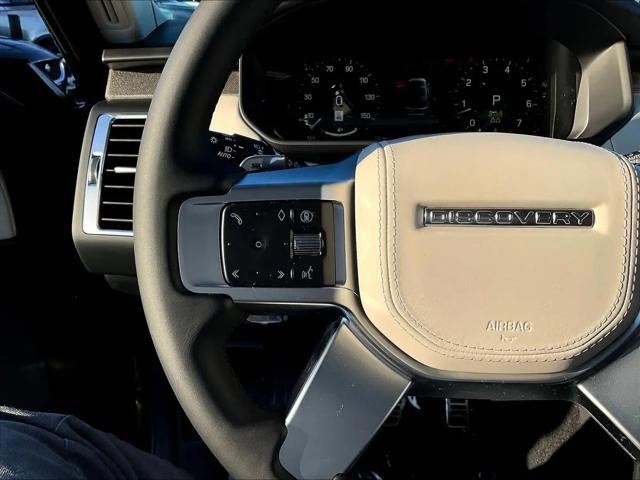 2025 Land Rover Discovery P360 Metropolitan Edition
