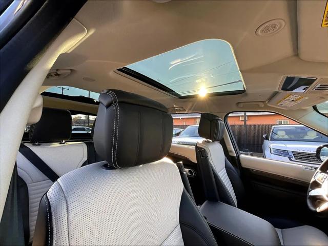 2025 Land Rover Discovery P360 Metropolitan Edition