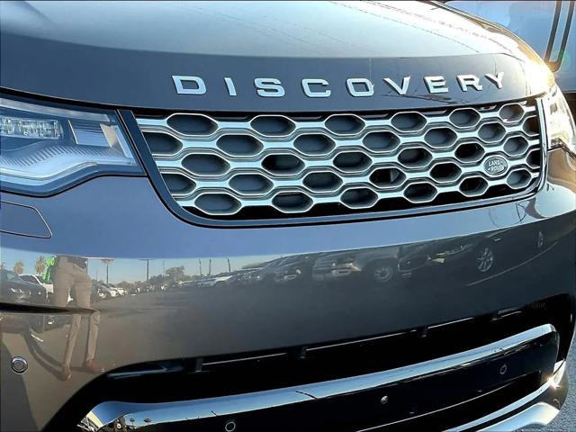 2025 Land Rover Discovery P360 Metropolitan Edition