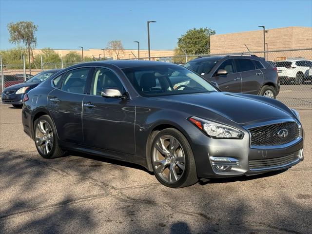 2016 Infiniti Q70