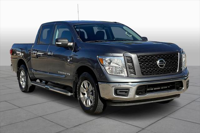 2019 Nissan TITAN SV