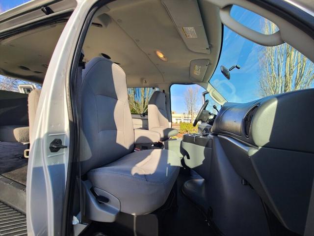 2007 Ford E-350 Super Duty XLT