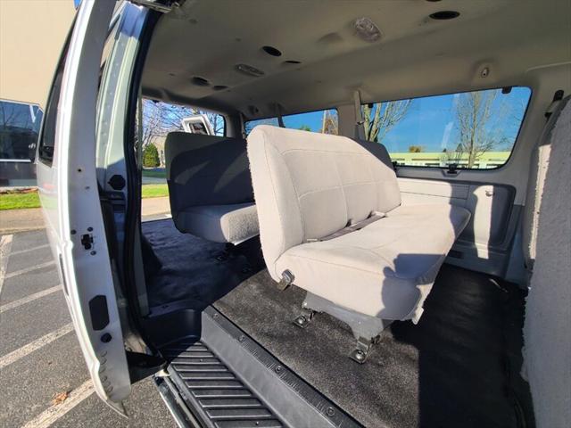 2007 Ford E-350 Super Duty XLT
