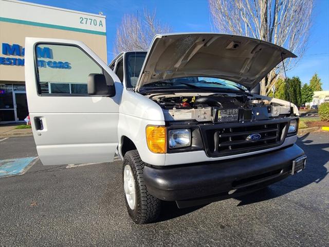 2007 Ford E-350 Super Duty XLT