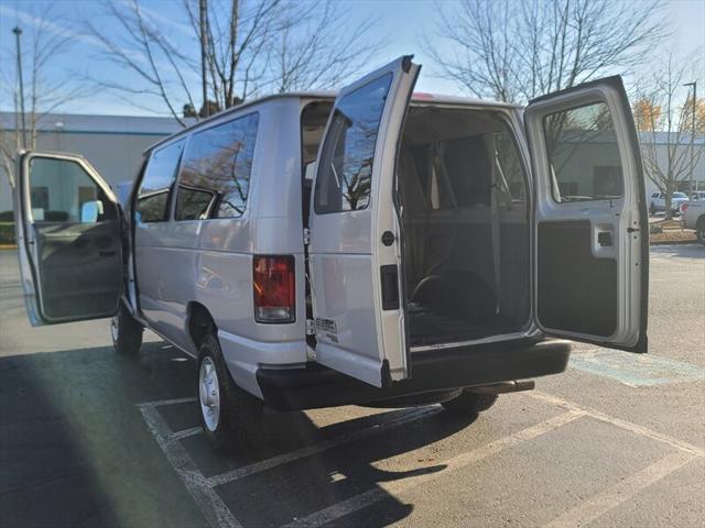 2007 Ford E-350 Super Duty XLT