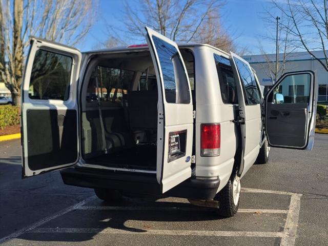 2007 Ford E-350 Super Duty XLT