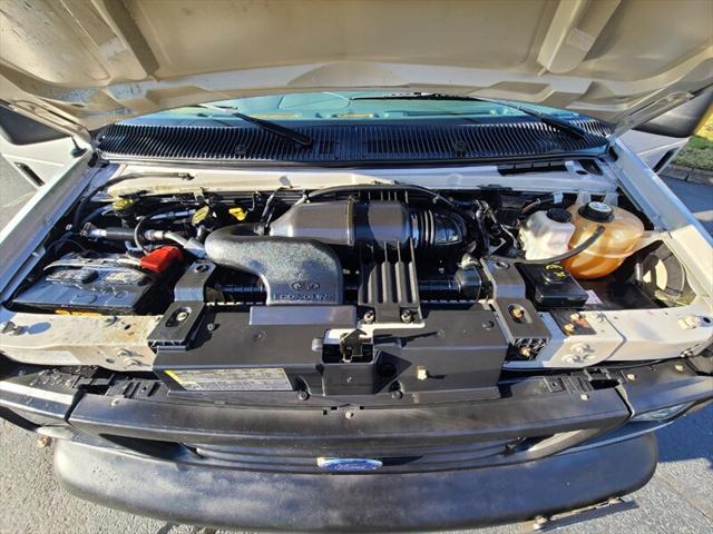 2007 Ford E-350 Super Duty XLT