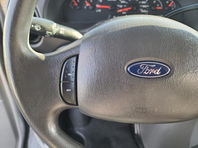 2007 Ford E-350 Super Duty XLT