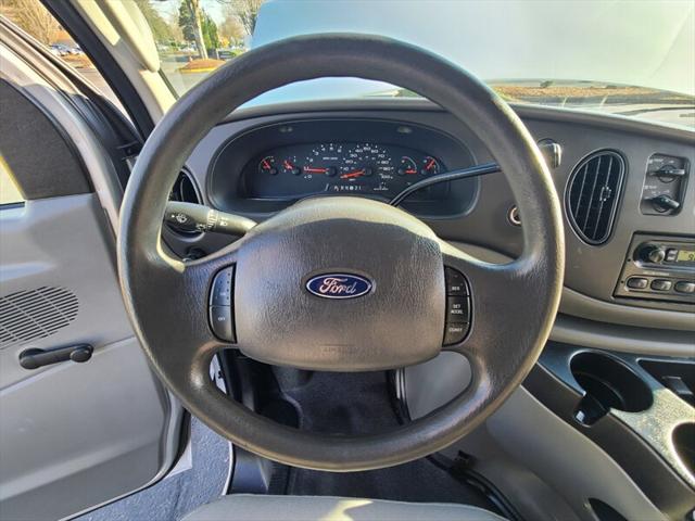 2007 Ford E-350 Super Duty XLT