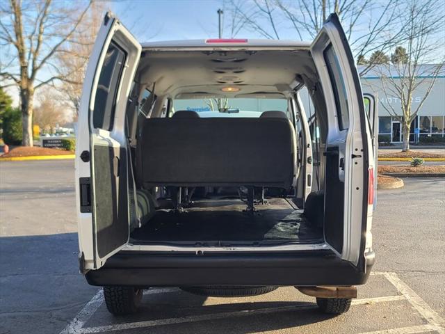 2007 Ford E-350 Super Duty XLT