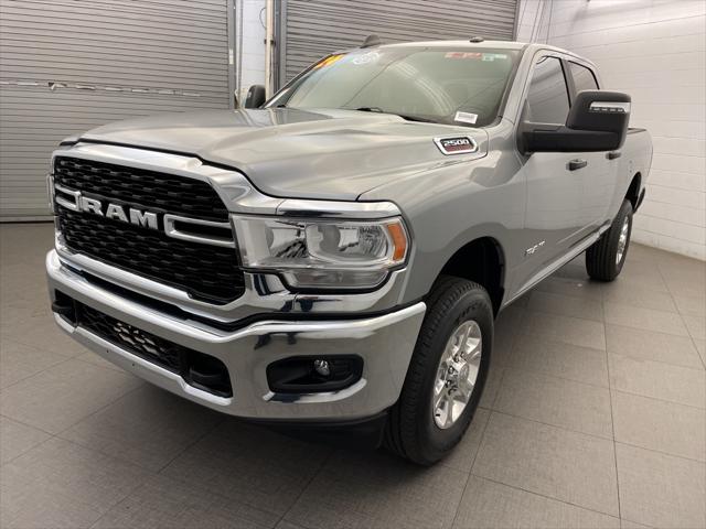 2024 RAM 2500 Big Horn Crew Cab 4x4 64 Box