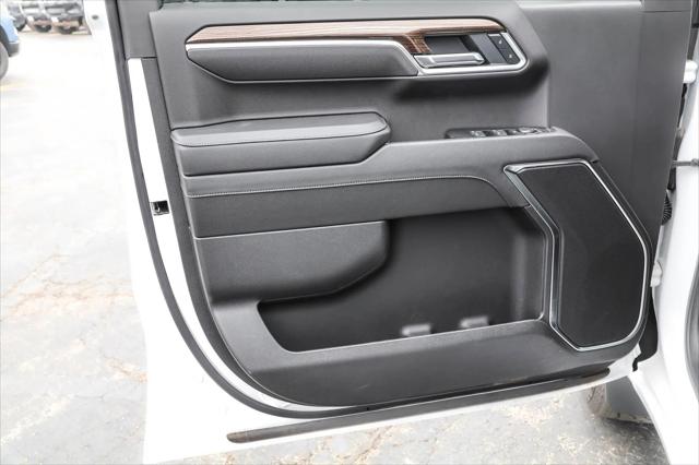 2025 Chevrolet Silverado 1500 4WD Crew Cab Short Bed LT with 2FL