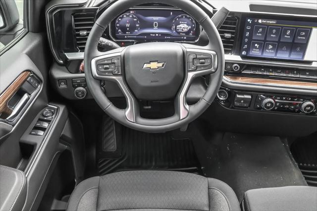 2025 Chevrolet Silverado 1500 4WD Crew Cab Short Bed LT with 2FL