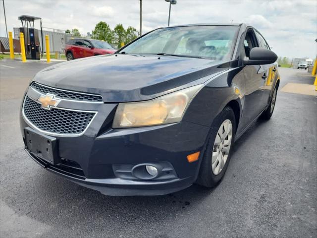 Used 2012 Chevrolet Cruze For Sale in Wilmington, OH