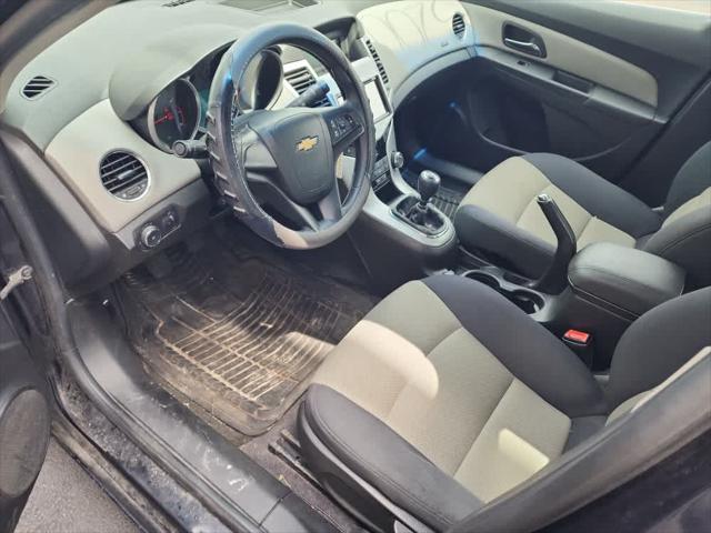 Used 2012 Chevrolet Cruze For Sale in Wilmington, OH
