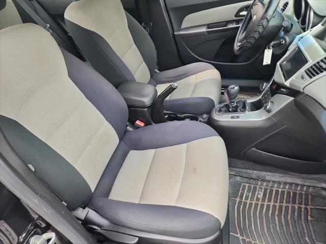 Used 2012 Chevrolet Cruze For Sale in Wilmington, OH