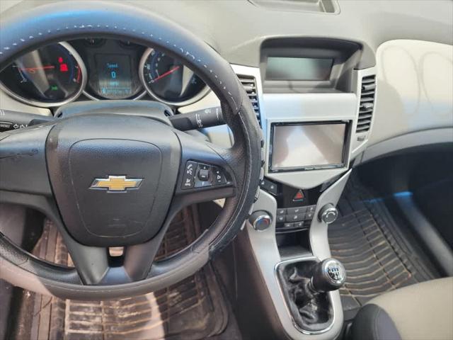 Used 2012 Chevrolet Cruze For Sale in Wilmington, OH