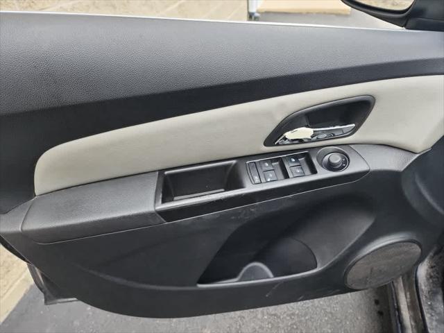 Used 2012 Chevrolet Cruze For Sale in Wilmington, OH