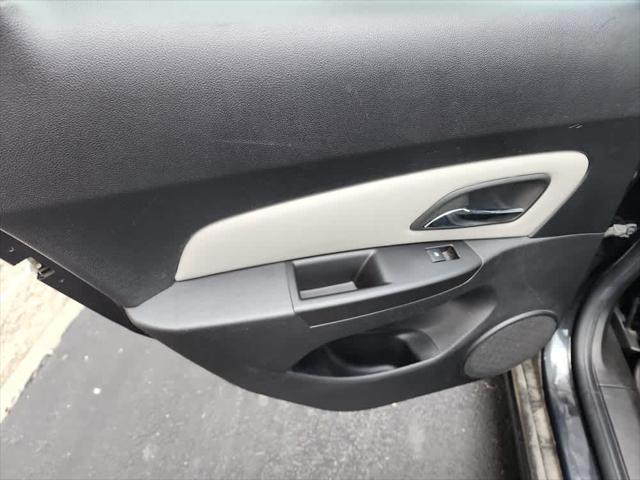 Used 2012 Chevrolet Cruze For Sale in Wilmington, OH