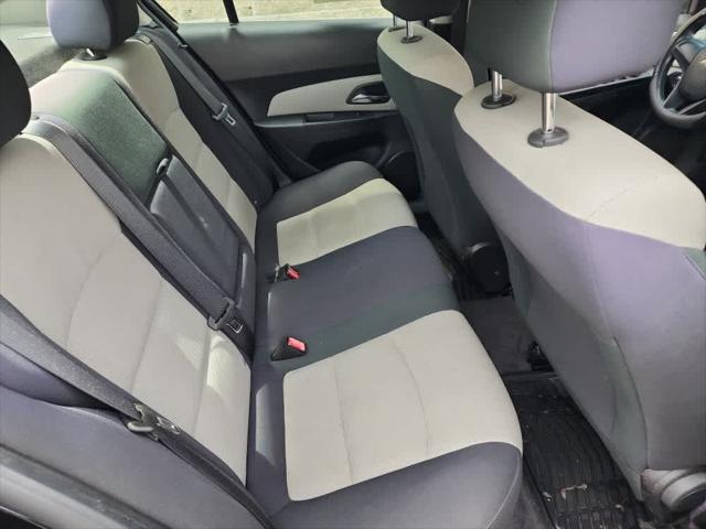Used 2012 Chevrolet Cruze For Sale in Wilmington, OH