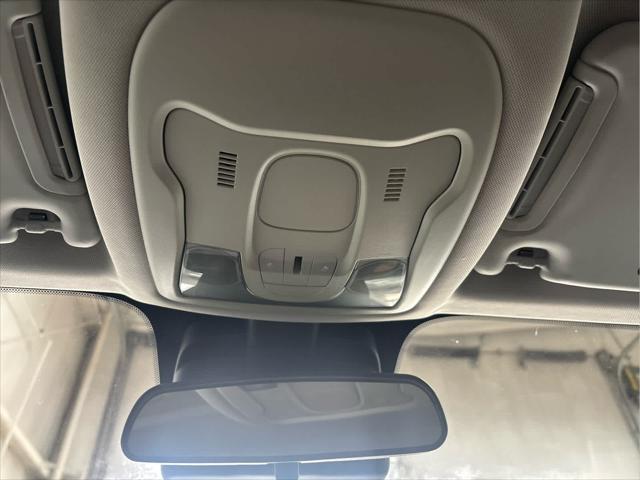 Used 2015 Jeep Renegade For Sale in Wilmington, OH