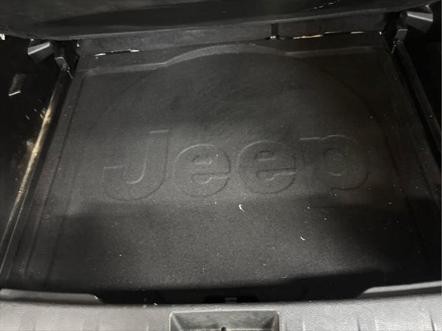 Used 2015 Jeep Renegade For Sale in Wilmington, OH