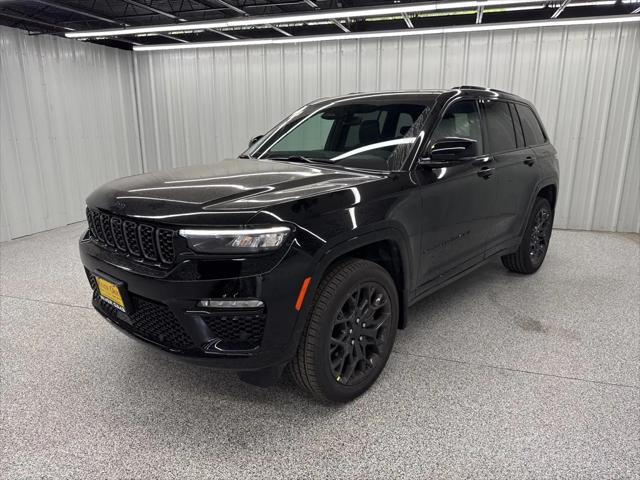 2025 Jeep Grand Cherokee GRAND CHEROKEE SUMMIT 4X4