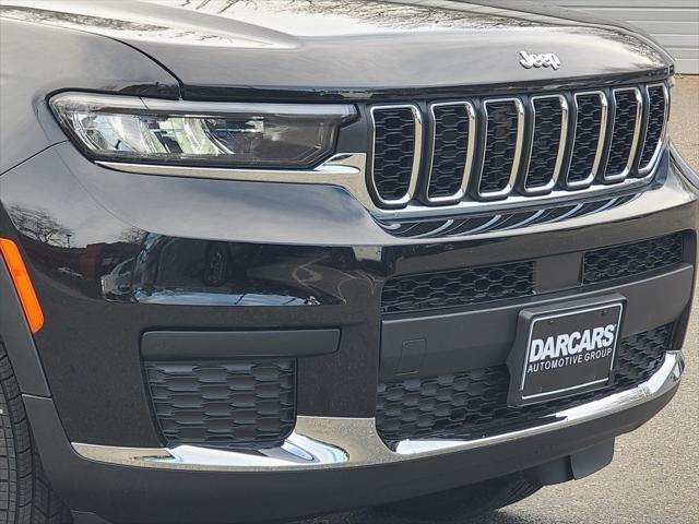 2025 Jeep Grand Cherokee GRAND CHEROKEE L LAREDO X 4X4
