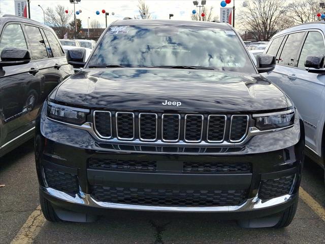 2025 Jeep Grand Cherokee GRAND CHEROKEE L LAREDO X 4X4