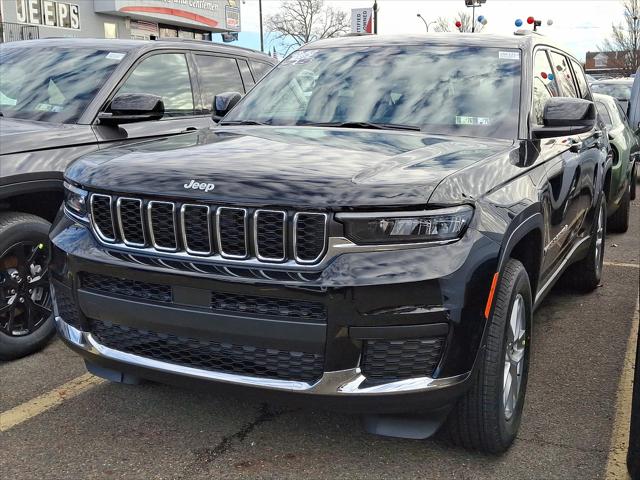 2025 Jeep Grand Cherokee GRAND CHEROKEE L LAREDO X 4X4