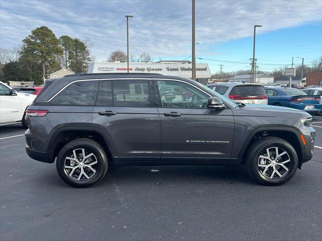 2025 Jeep Grand Cherokee GRAND CHEROKEE LIMITED 4X4