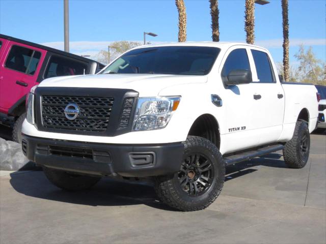 2017 Nissan TITAN XD S Gas