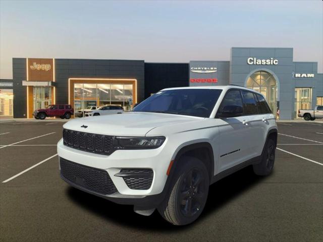2025 Jeep Grand Cherokee GRAND CHEROKEE ALTITUDE 4X4