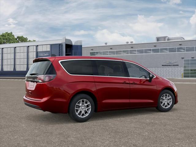 2025 Chrysler Voyager LX