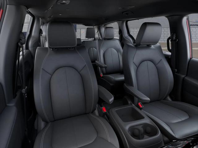 2025 Chrysler Voyager LX