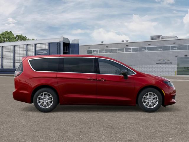 2025 Chrysler Voyager LX