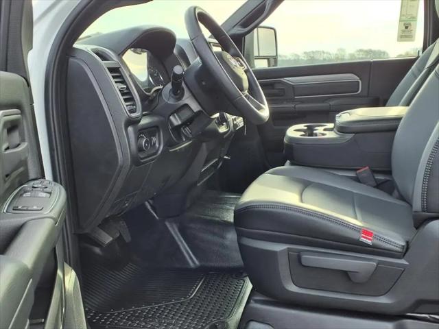 2024 Ram 2500 Tradesman Regular Cab 4x2 8' Box