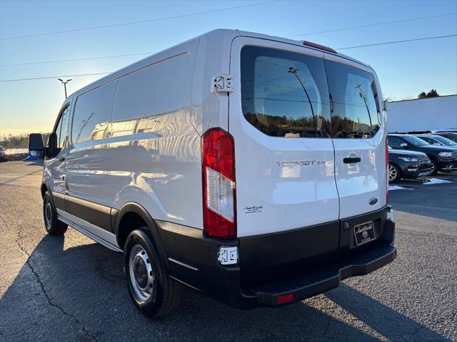 2016 Ford Transit 150 Van Low Roof 60/40 Pass. 130-in. WB