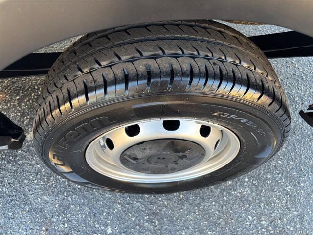 2016 Ford Transit 150 Van Low Roof 60/40 Pass. 130-in. WB