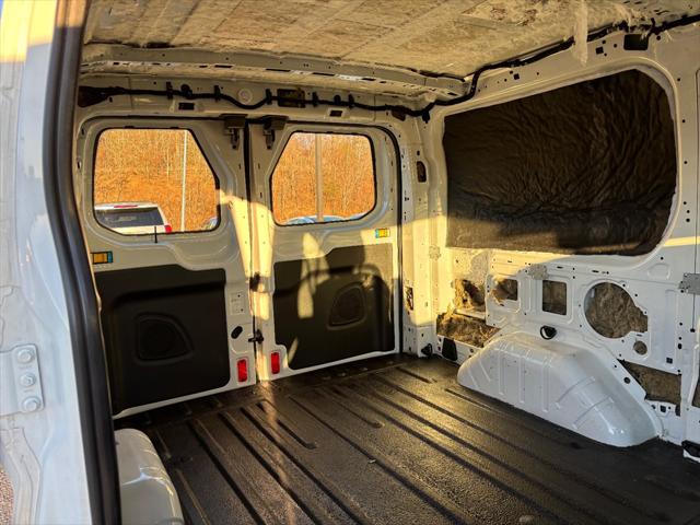 2016 Ford Transit 150 Van Low Roof 60/40 Pass. 130-in. WB