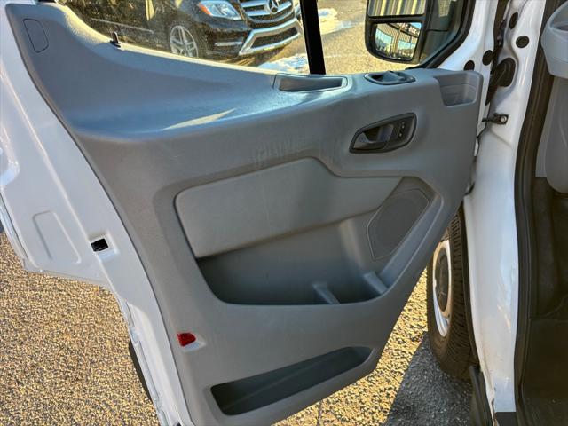 2016 Ford Transit 150 Van Low Roof 60/40 Pass. 130-in. WB